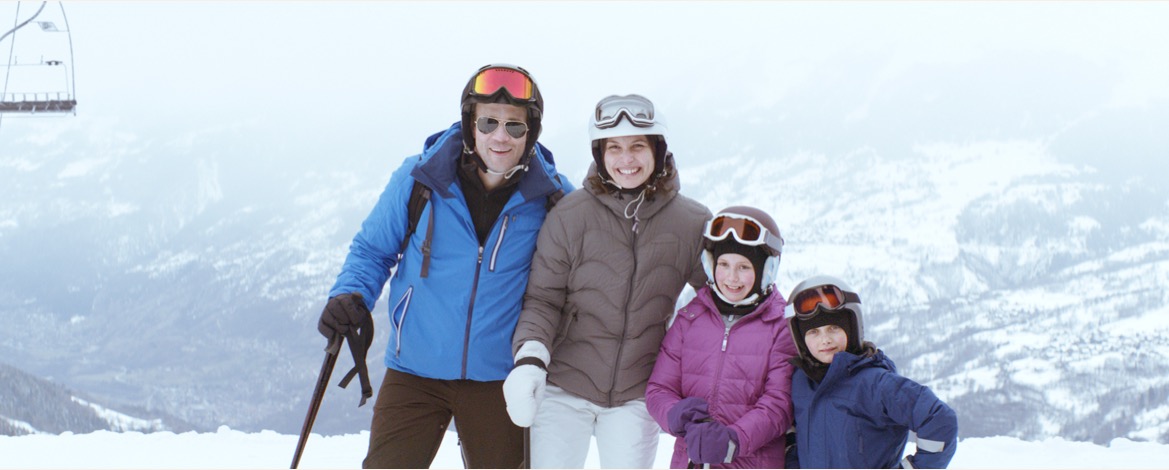 Johannes Kuhnke, Lisa Loven Kongsli, Clara Wettergren and Vincent Wettergren in Force Majeure.