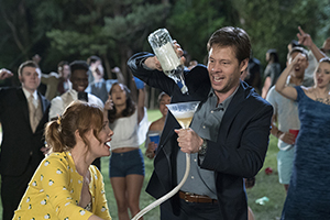 Leslie Mann and Ike Barinholtz in Blockers